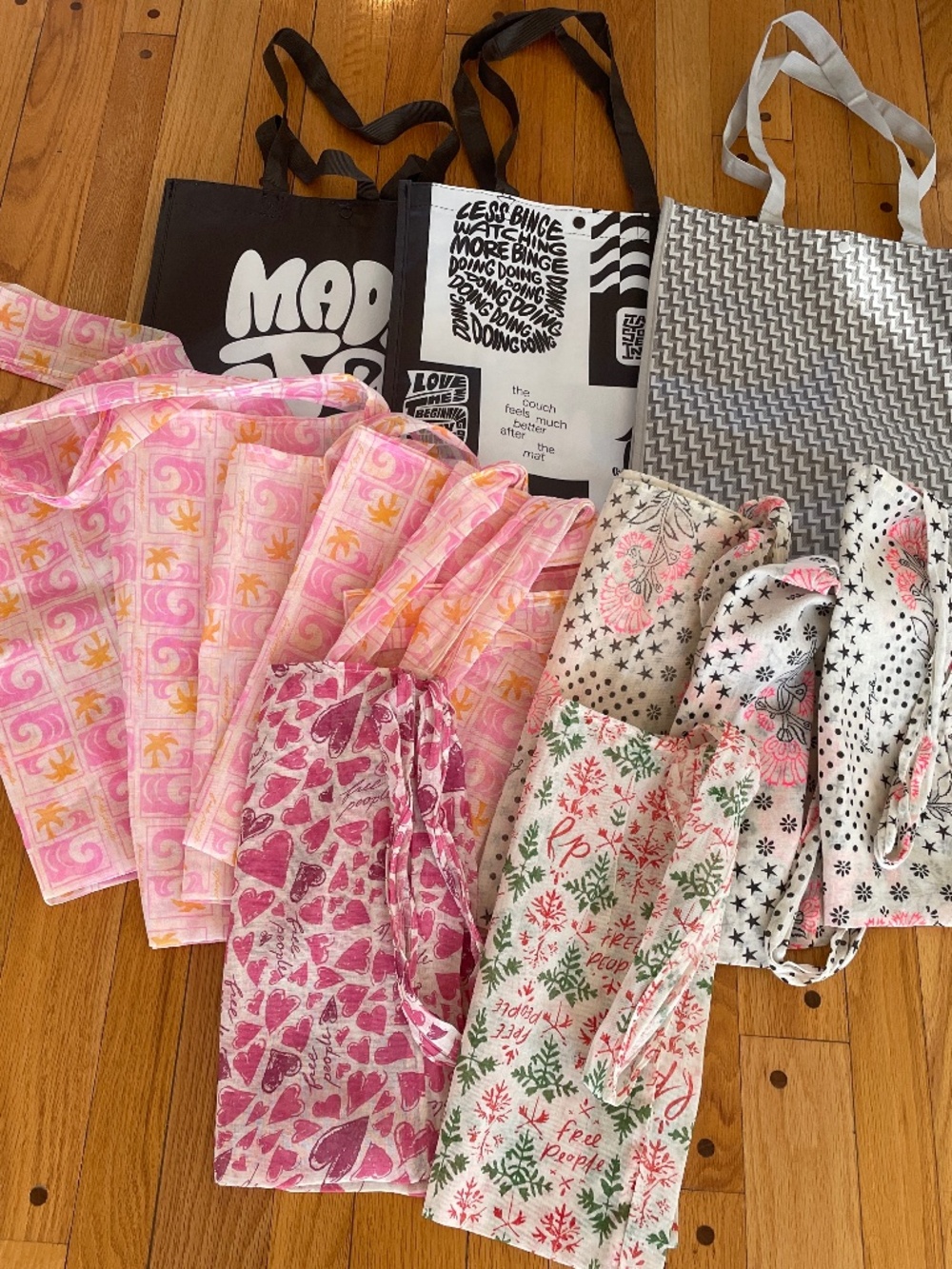 NEW Lot of 14 Reusable Tote Bags from Free People & Lululemon